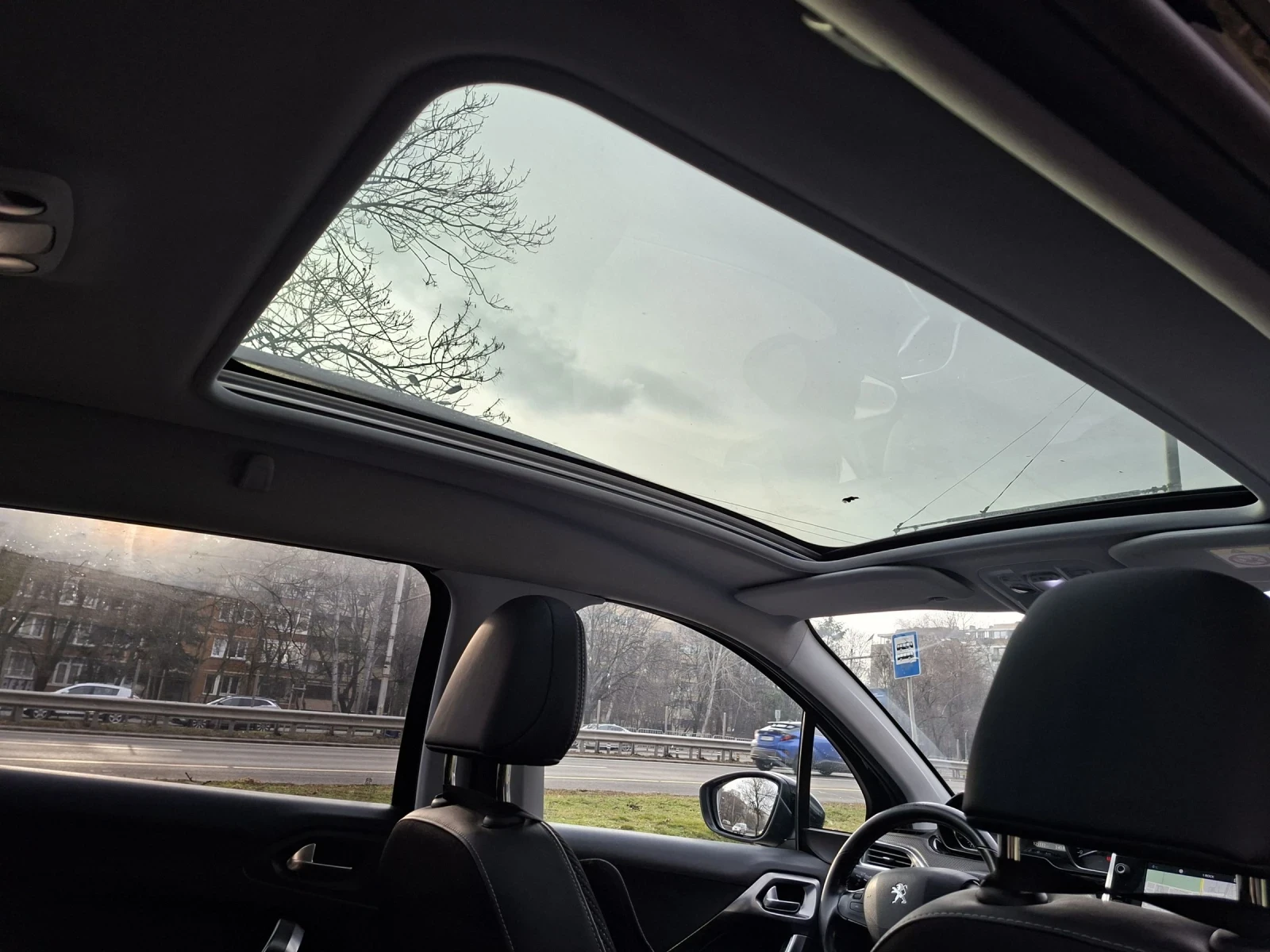 Peugeot 2008, снимка 11 - Автомобили и джипове - 53261076