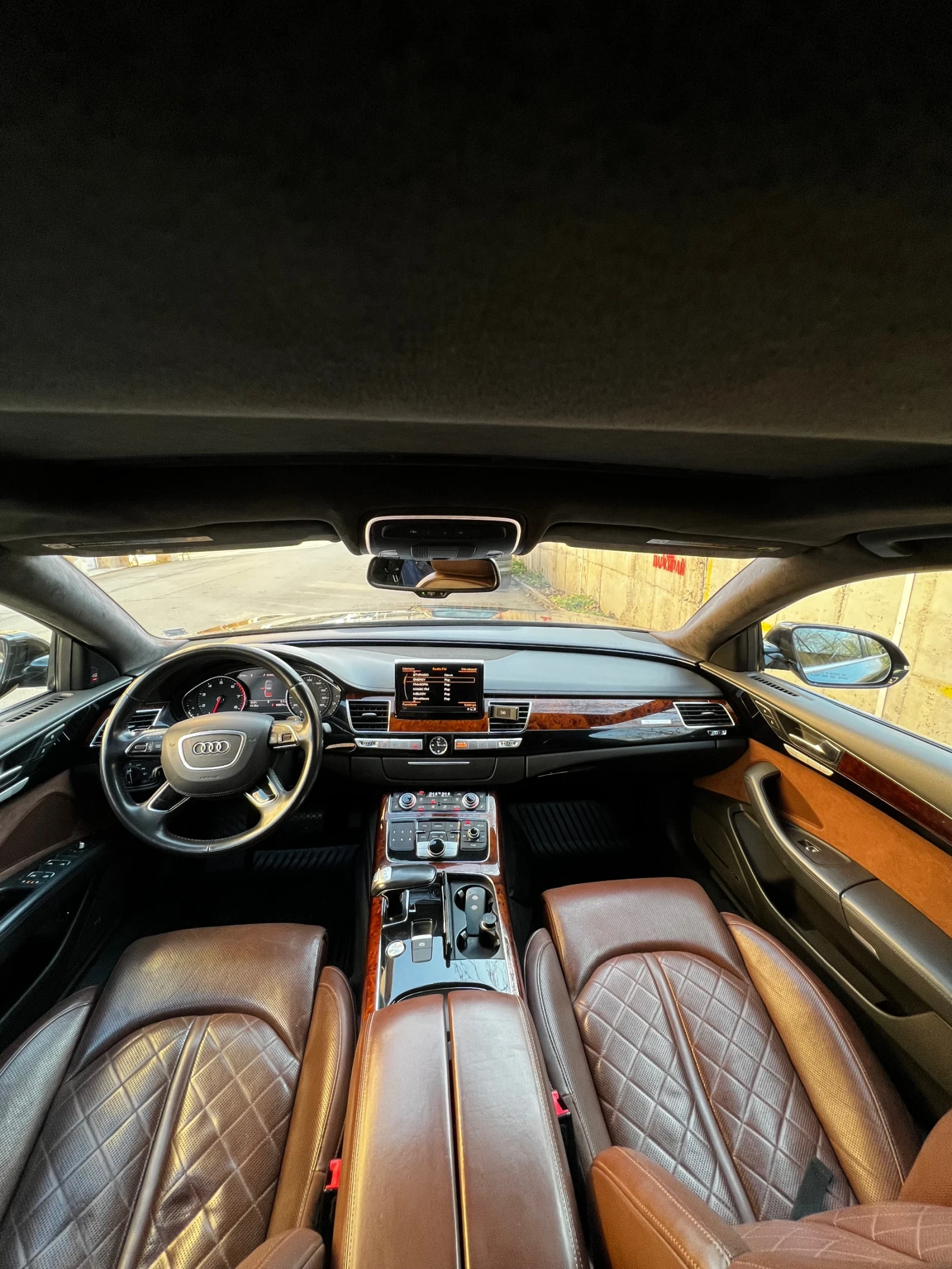 Audi A8 4.0 TFSI - изображение 9