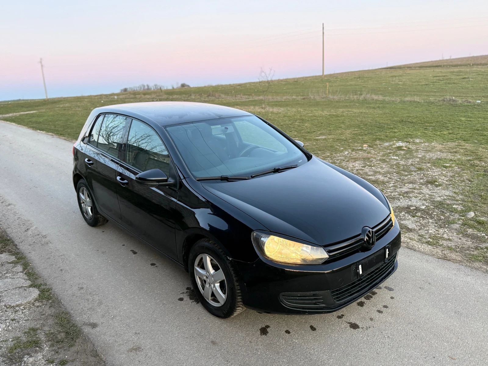 VW Golf, снимка 3 - Автомобили и джипове - 53739336