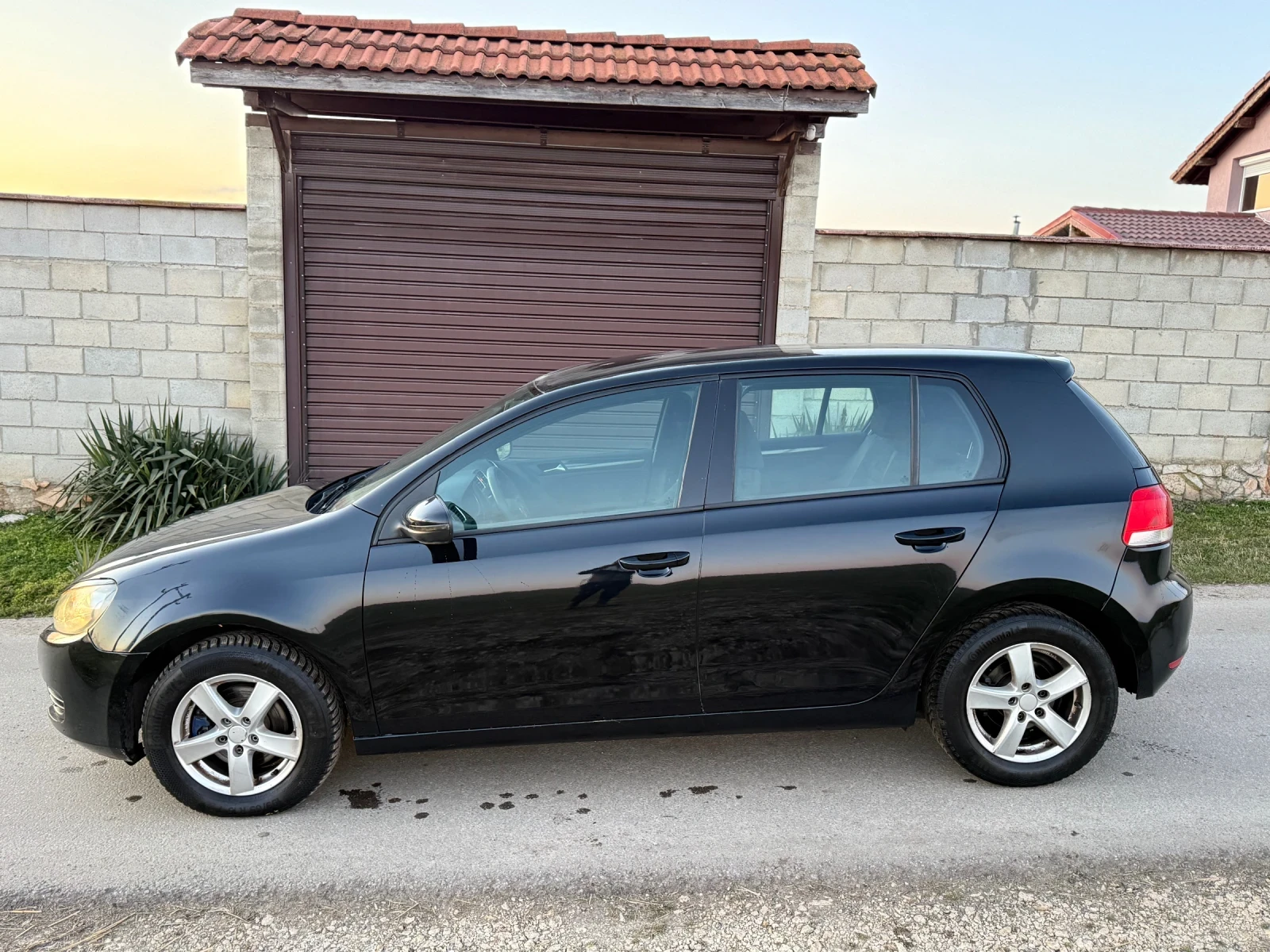 VW Golf, снимка 4 - Автомобили и джипове - 53739336