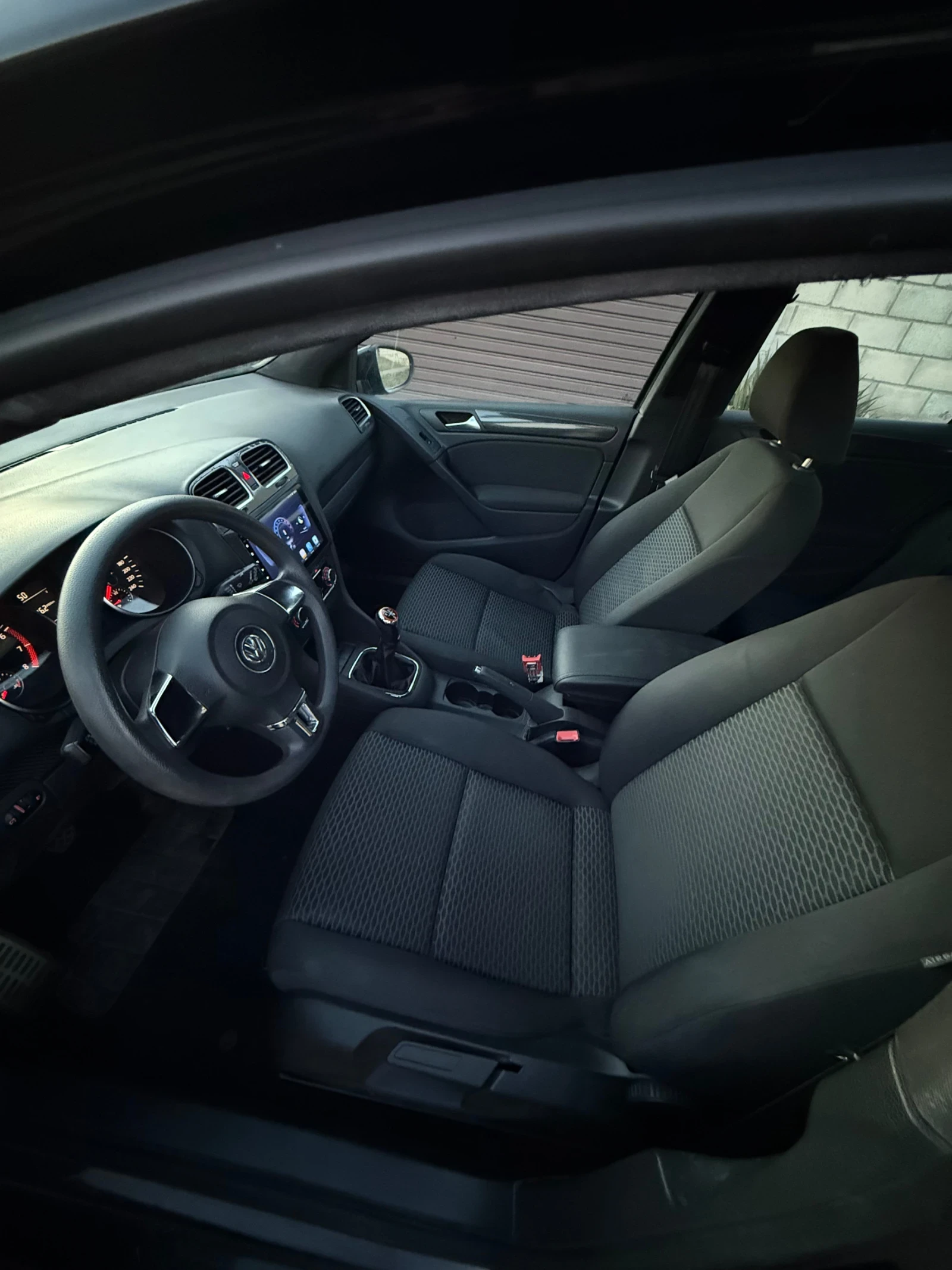 VW Golf, снимка 7 - Автомобили и джипове - 53739336