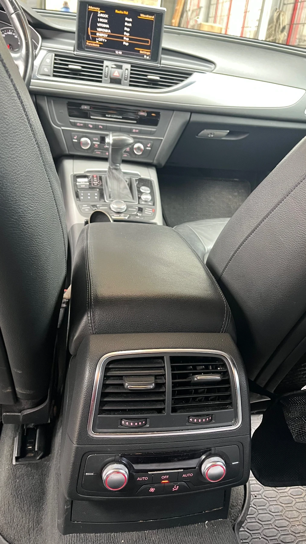 Audi A6 3.0 ТДИ 204к.с 8 скорости автомат. сменени вериги, снимка 14 - Автомобили и джипове - 53766238