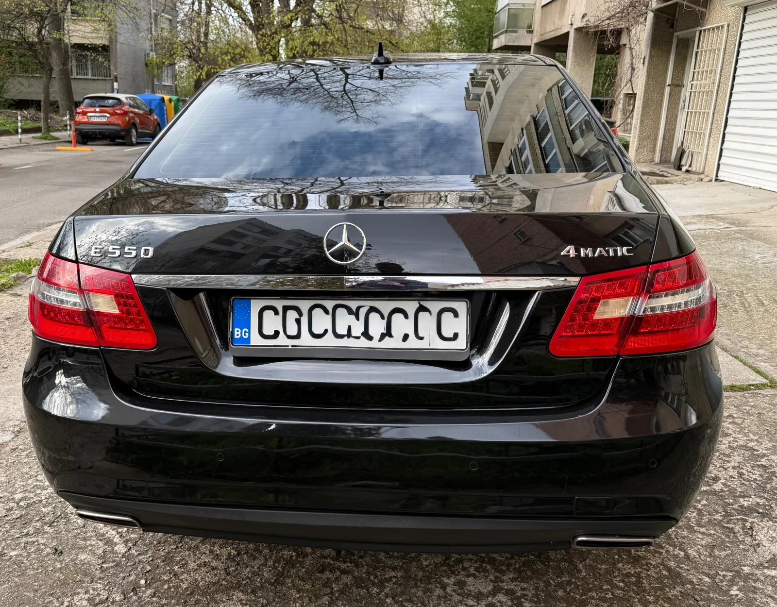 Mercedes-Benz E 500, снимка 4 - Автомобили и джипове - 54194715