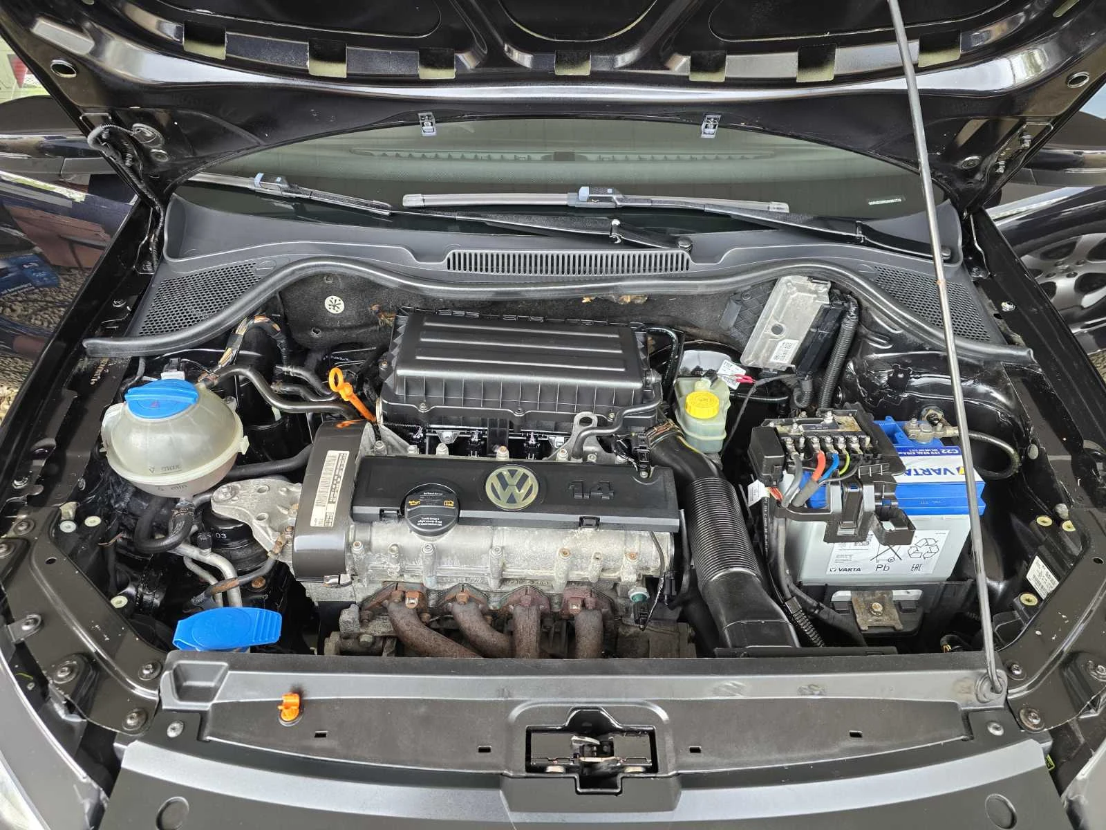 VW Polo 1, 4 bending 86кс., снимка 9 - Автомобили и джипове - 54249680