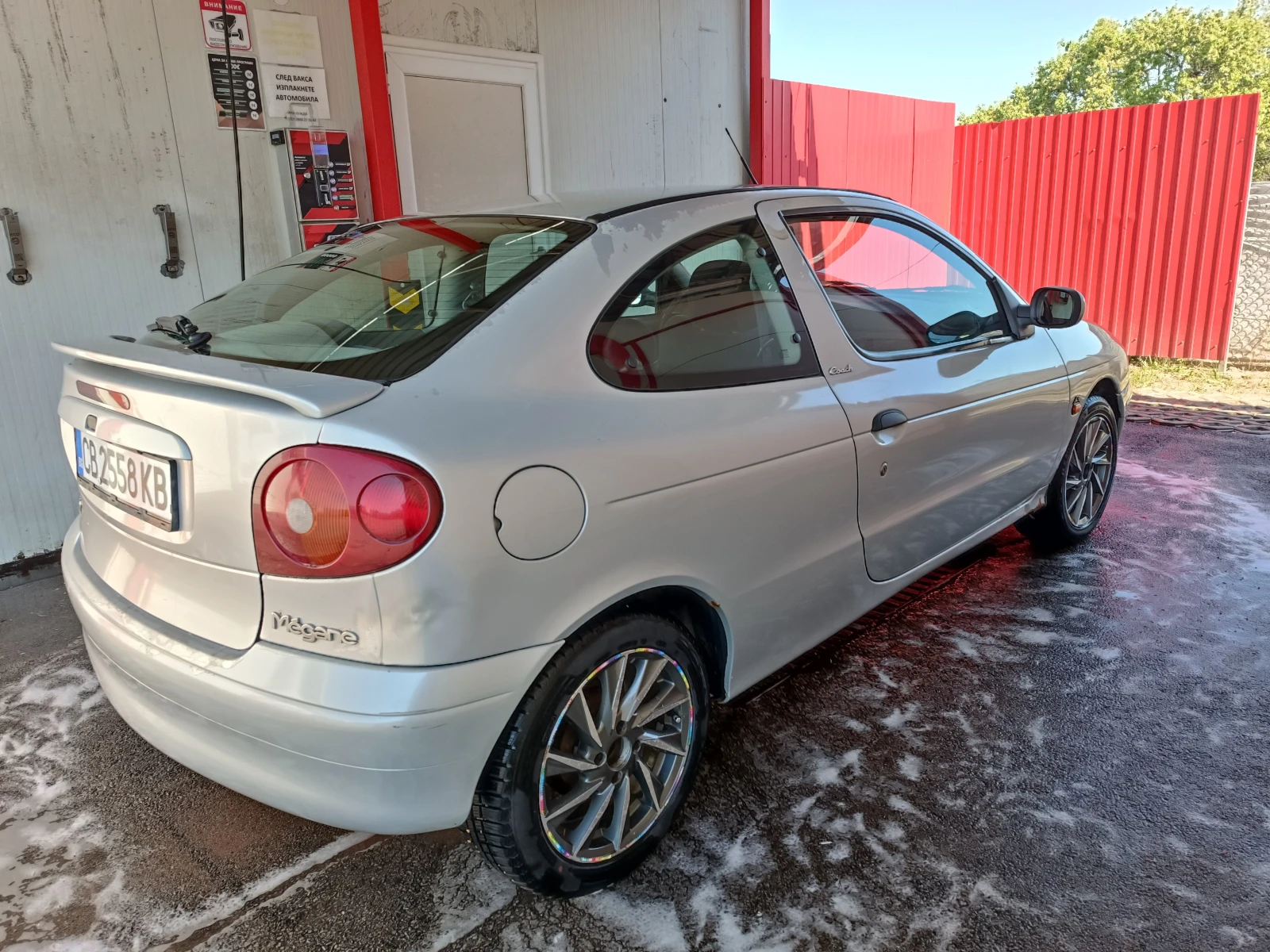 Renault Megane 1.4, снимка 5 - Автомобили и джипове - 54428264