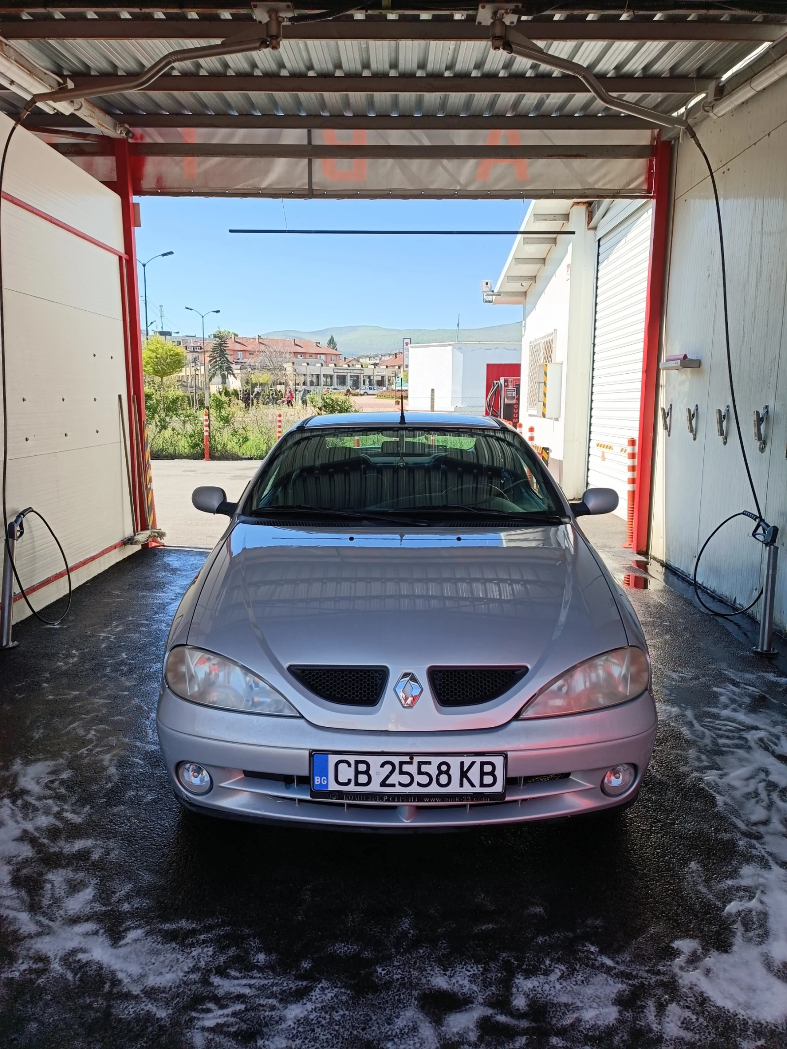 Renault Megane 1.4, снимка 6 - Автомобили и джипове - 54428264