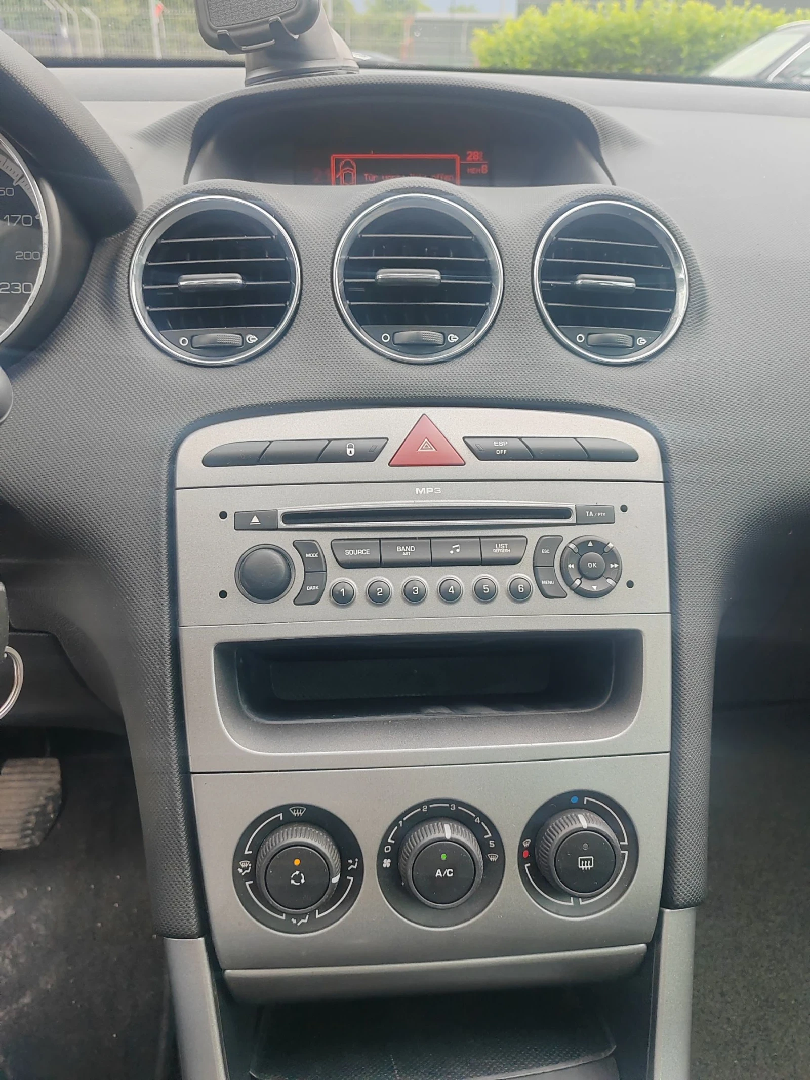 Peugeot 308 1.6, 120к.с. 308SW, снимка 12 - Автомобили и джипове - 54777325