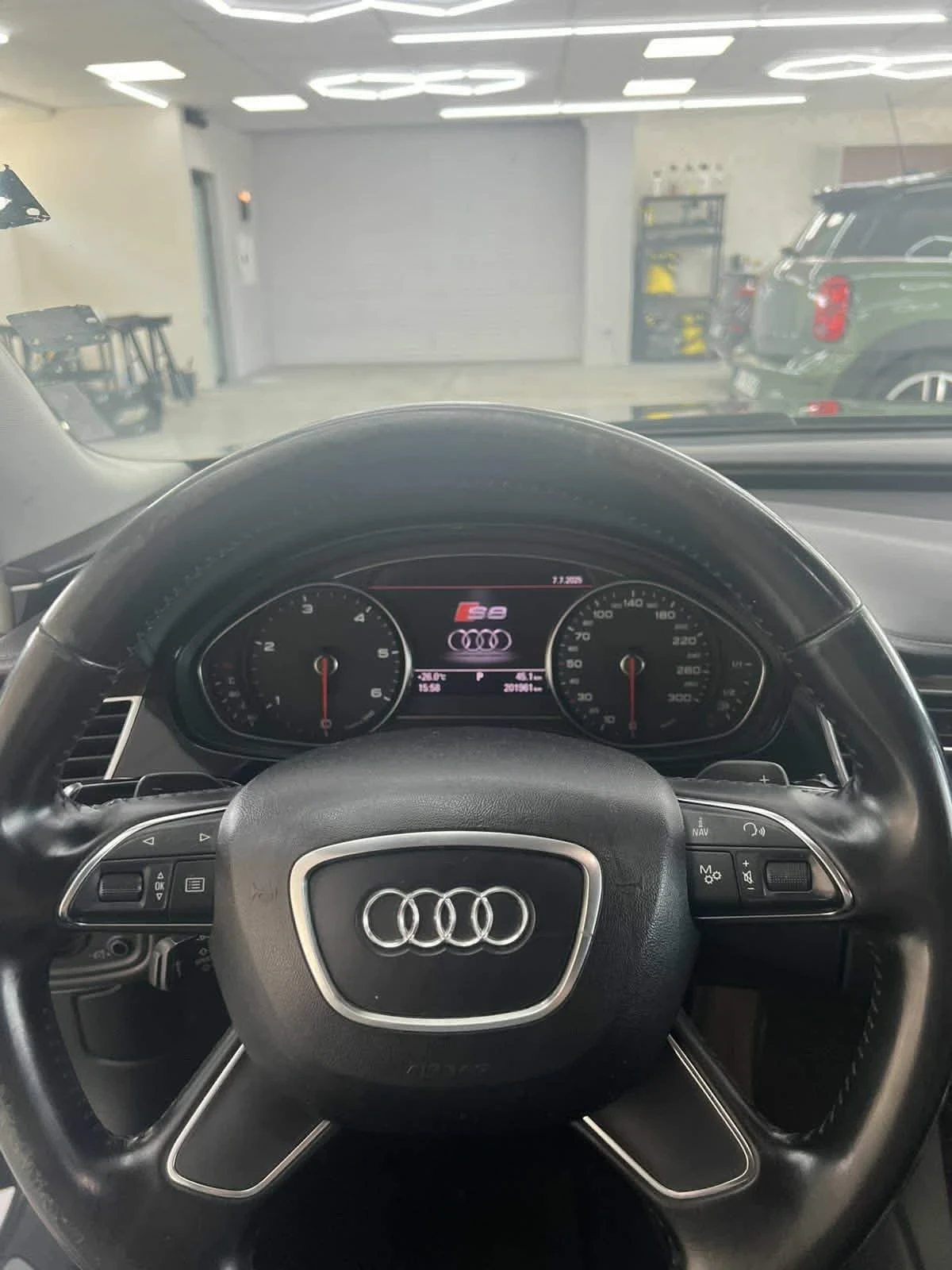 Audi A8 3.0 D, снимка 13 - Автомобили и джипове - 54819816