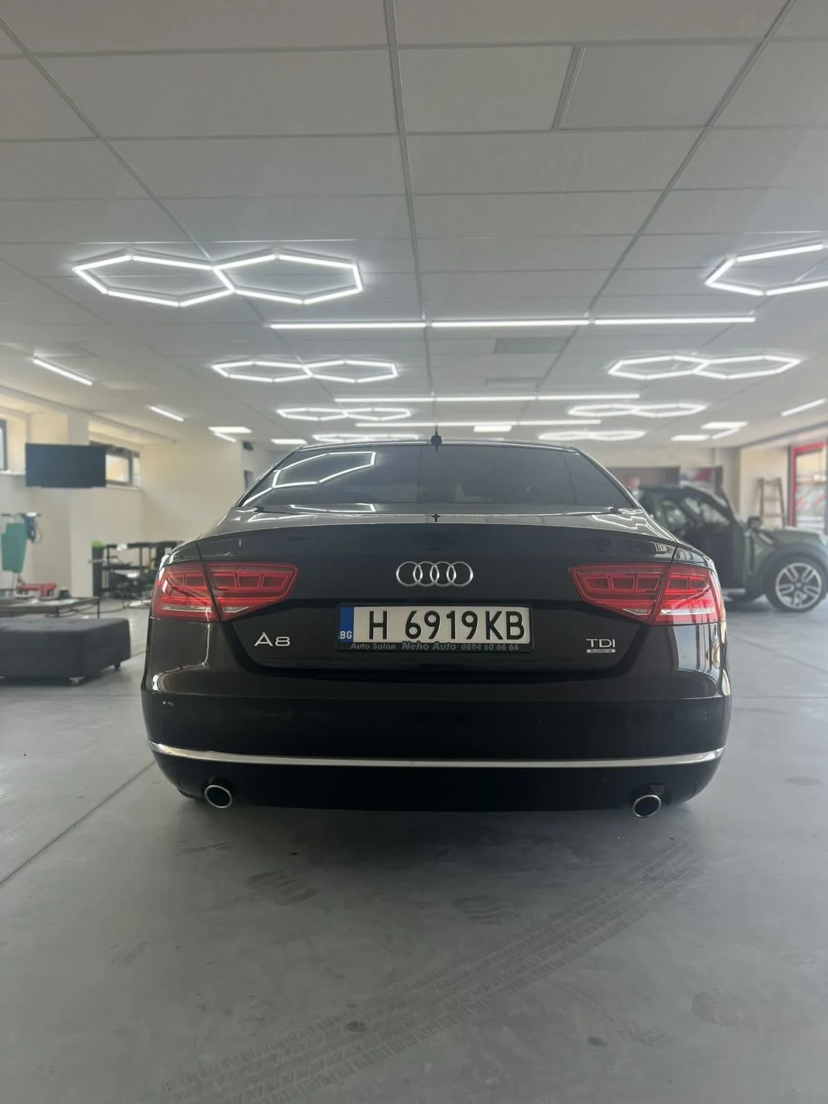 Audi A8 3.0 D, снимка 3 - Автомобили и джипове - 54819816