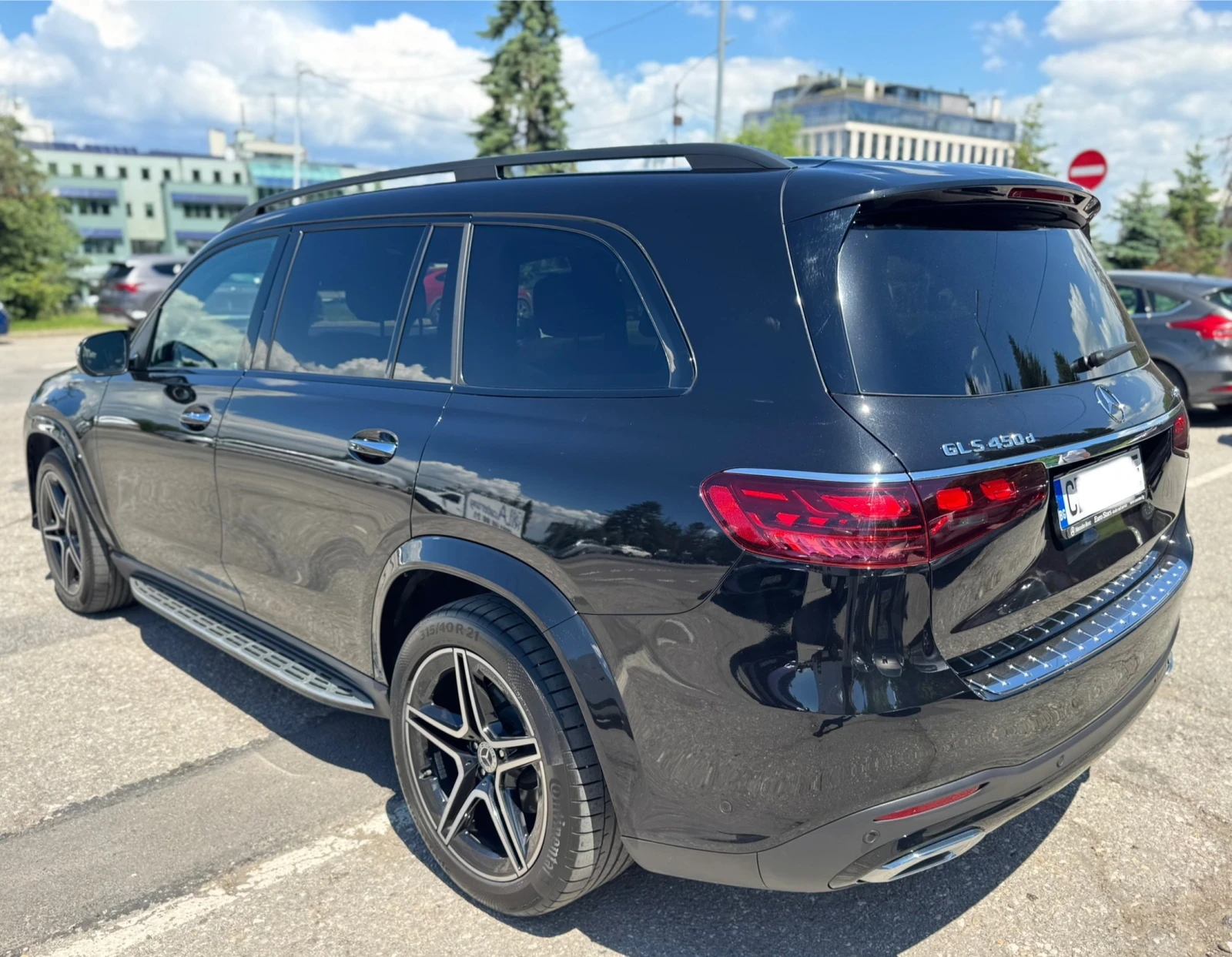 Mercedes-Benz GLS 450 D AMG, Burm, Soft, Headup, снимка 2 - Автомобили и джипове - 54868526