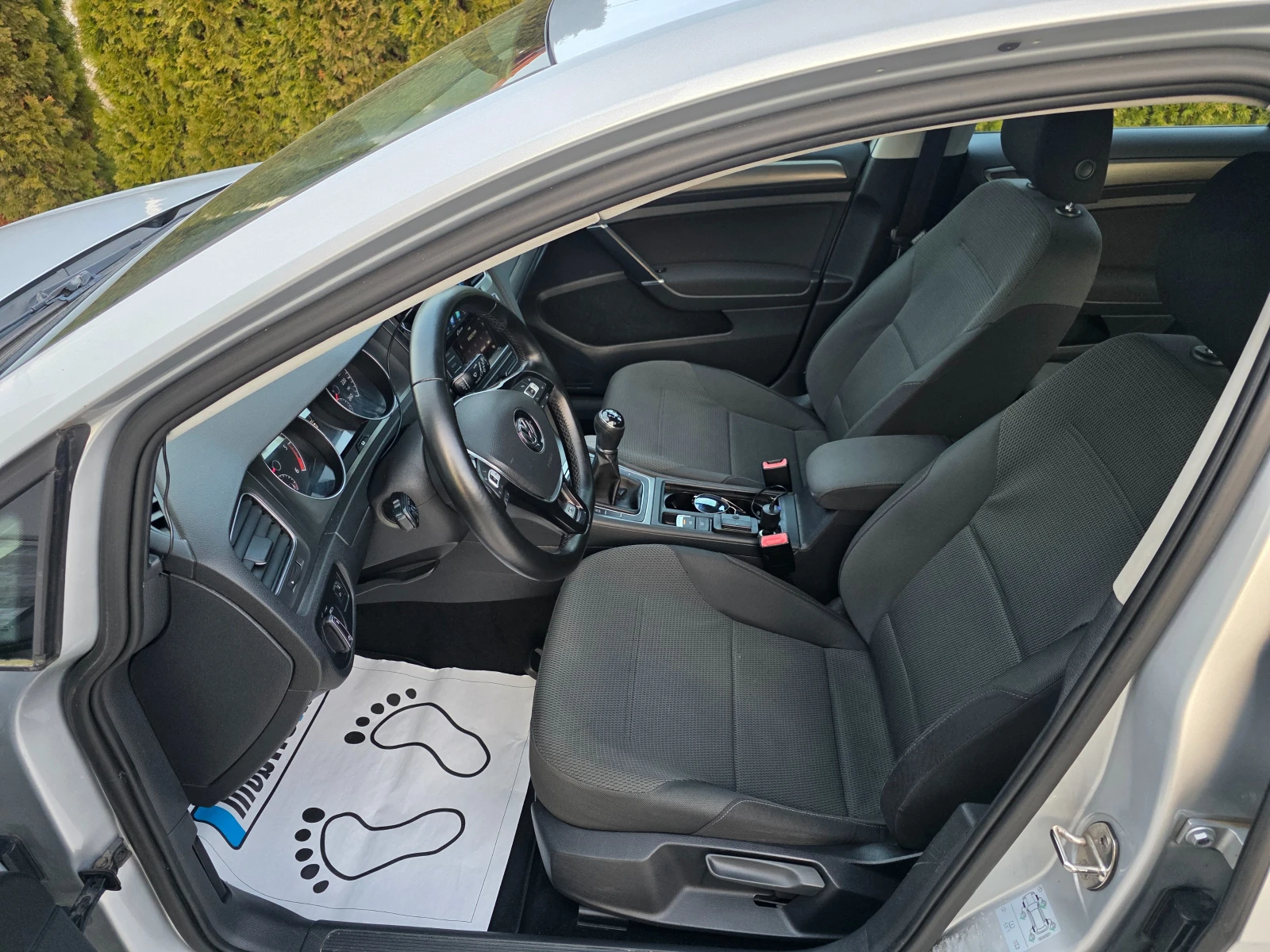 VW Golf 1.6 TDI NAVI, снимка 12 - Автомобили и джипове - 54941207