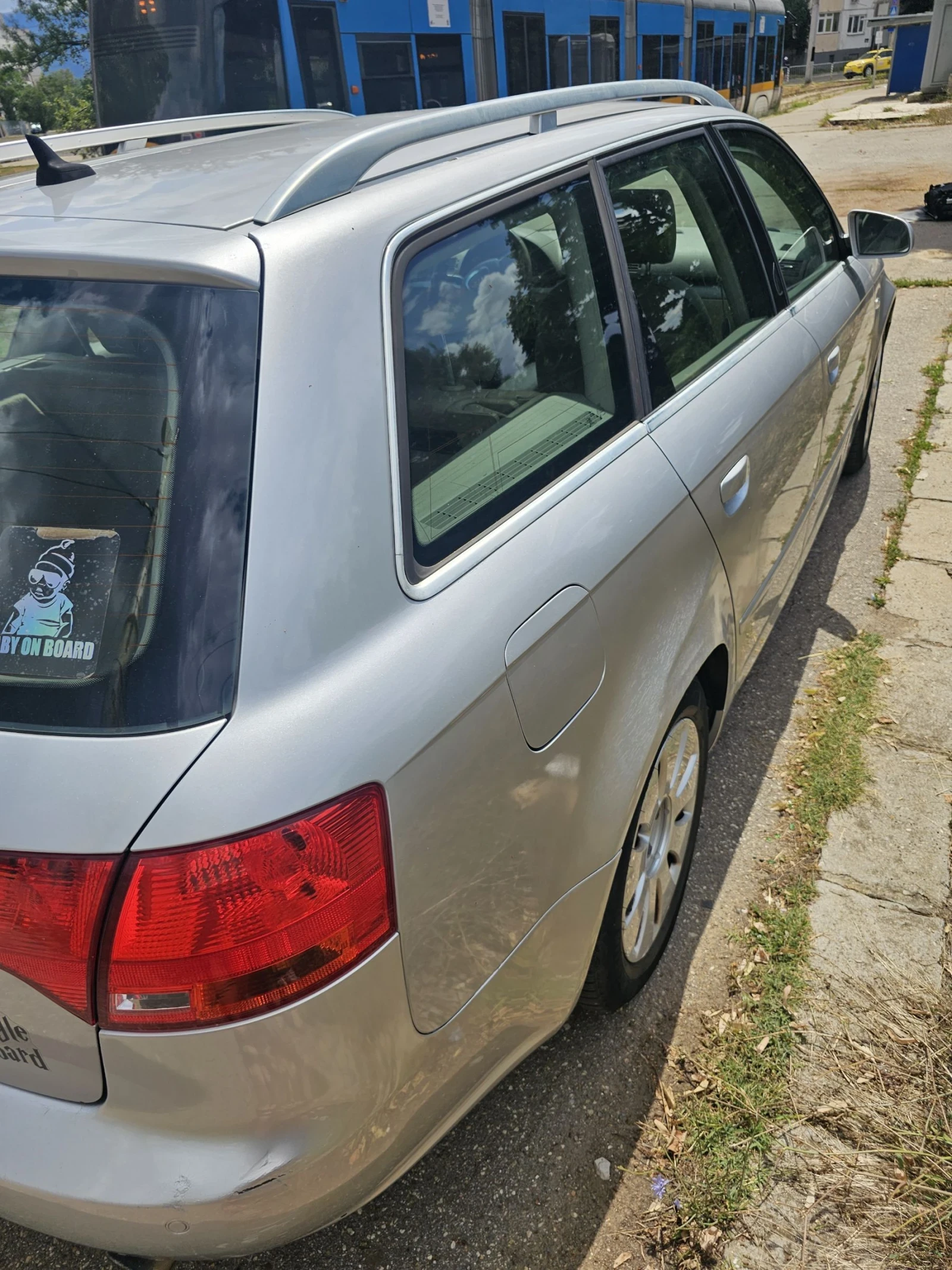 Audi A4 2.0, снимка 5 - Автомобили и джипове - 55398782