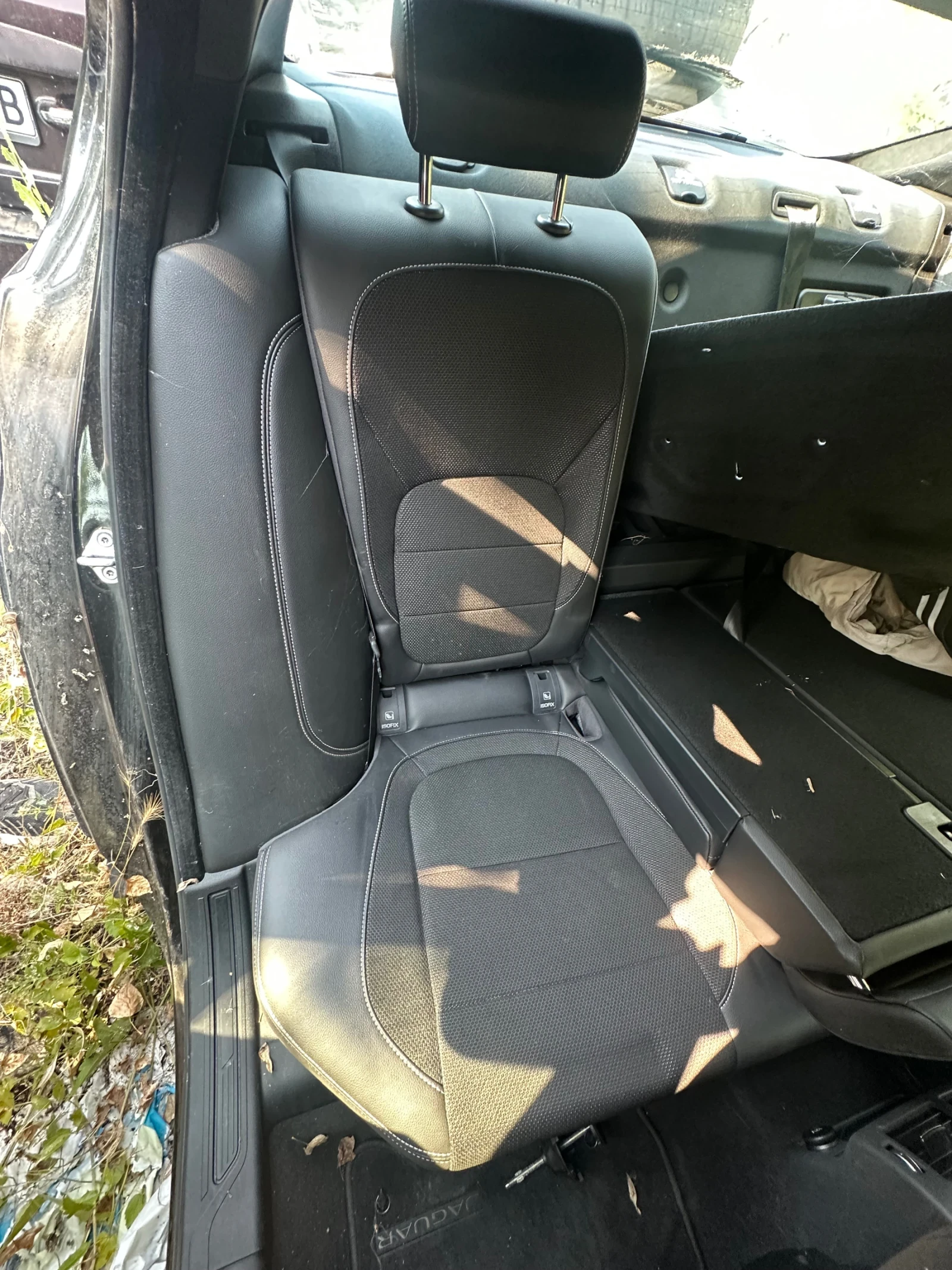 Jaguar XE, снимка 5 - Автомобили и джипове - 56379145
