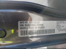 Jeep Compass 2.4L I-4 VVT, 180HP 4X4 Drive, снимка 16