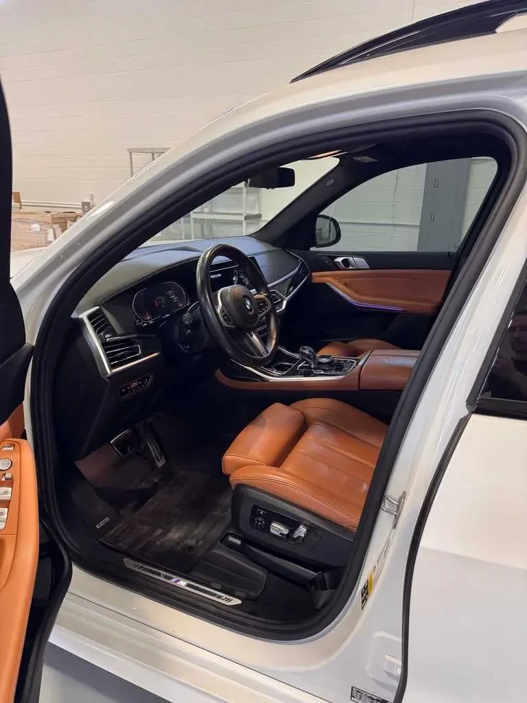BMW X7 4.0i/2022г/M-ПАКЕТ/ВЪЗДУШНО/ОБДУХВАНЕ - изображение 9