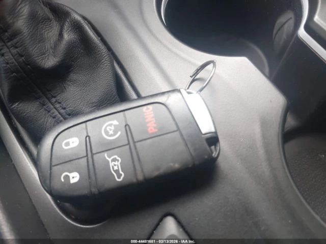 Dodge Durango R/T PLUS| ДИСТРОНИК| ОТ 300 ЕВРО НА МЕСЕЦ, снимка 11 - Автомобили и джипове - 54423264