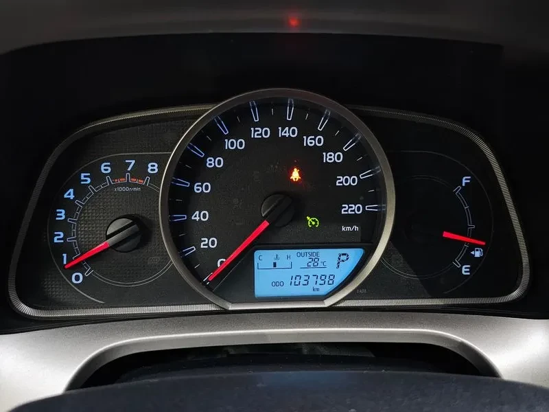 Toyota Rav4 2.5 2Wd 4Th Generation, снимка 7 - Автомобили и джипове - 56354266