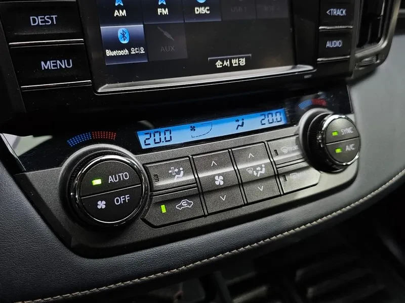 Toyota Rav4 2.5 2Wd 4Th Generation, снимка 16 - Автомобили и джипове - 56354266