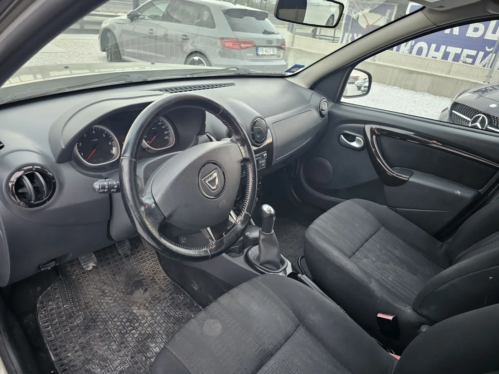 Dacia Duster Евро5 GPL 1.6i - изображение 10