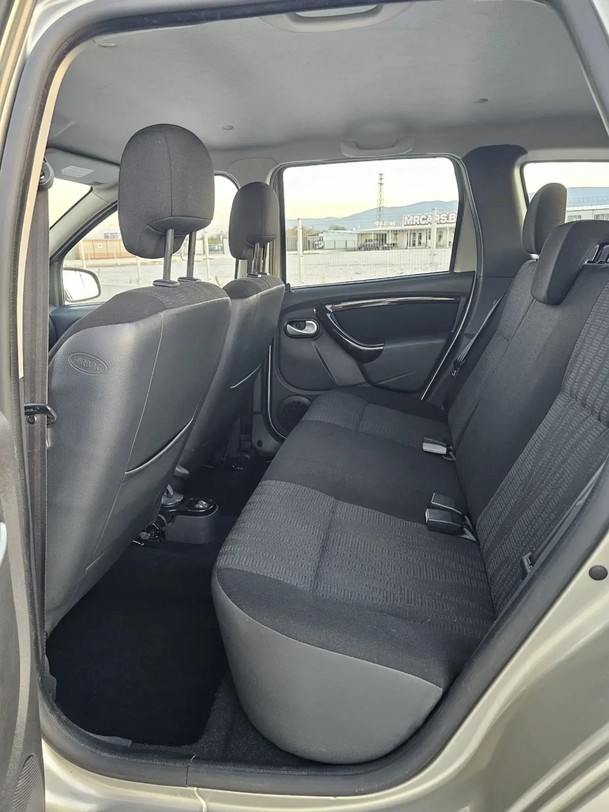 Dacia Duster 5 GPL 1.6i | Mobile.bg   12