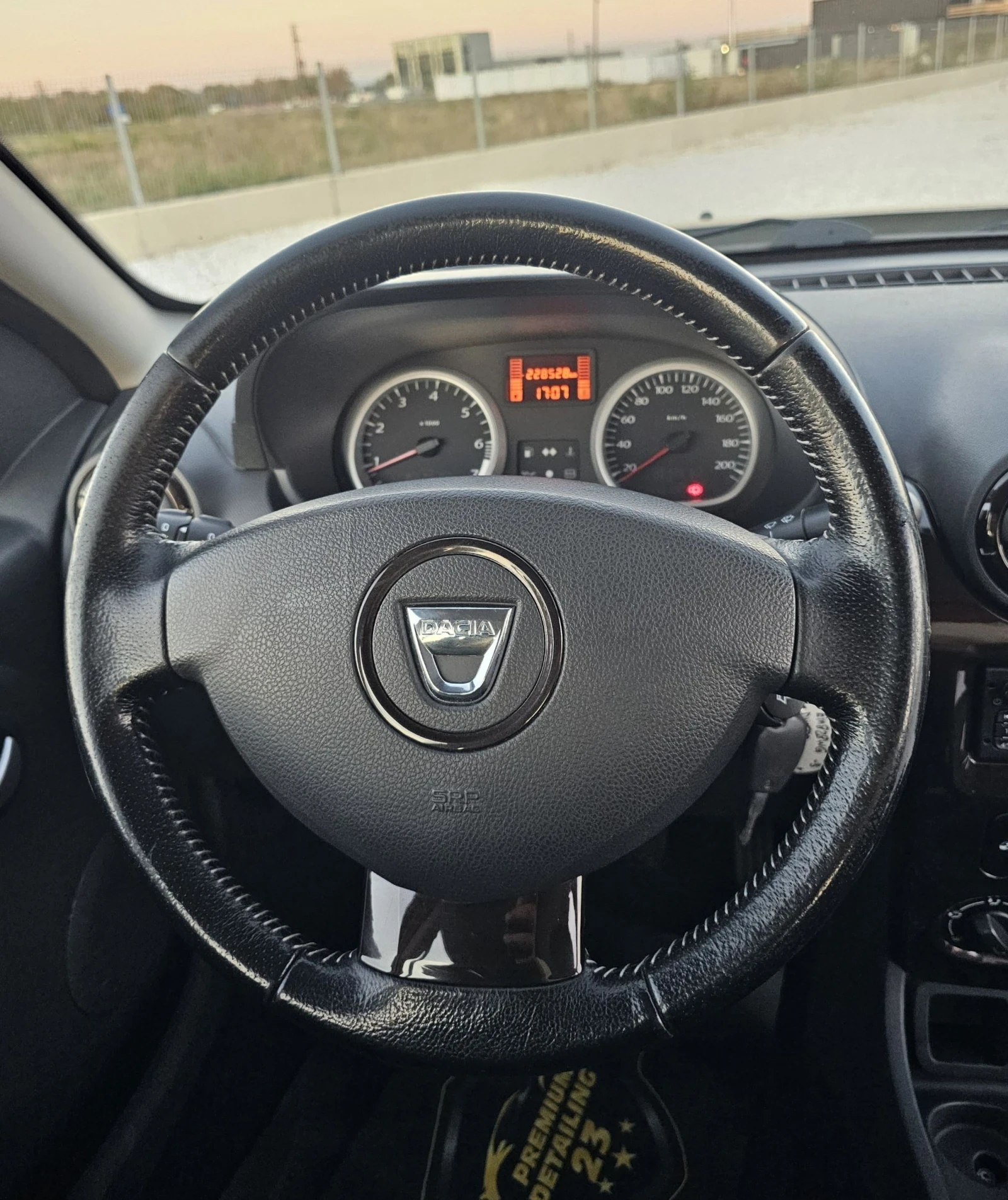 Dacia Duster 5 GPL 1.6i | Mobile.bg   7