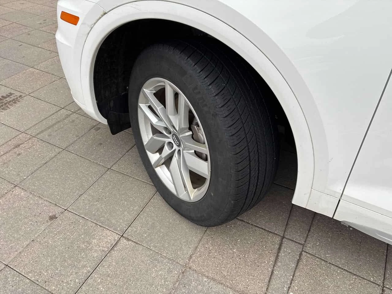 Audi Q5 Komfort/ПОДГРЕВИ/ОТ ПРЕДСТАВИТЕЛСТВО НА AUDI, снимка 6 - Автомобили и джипове - 54236906