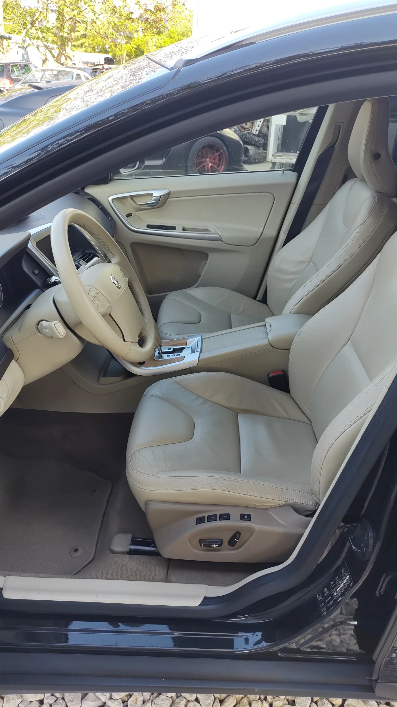 Volvo XC60 125000km/EXCLUSIVE/AWD/185кс, снимка 10 - Автомобили и джипове - 54515148