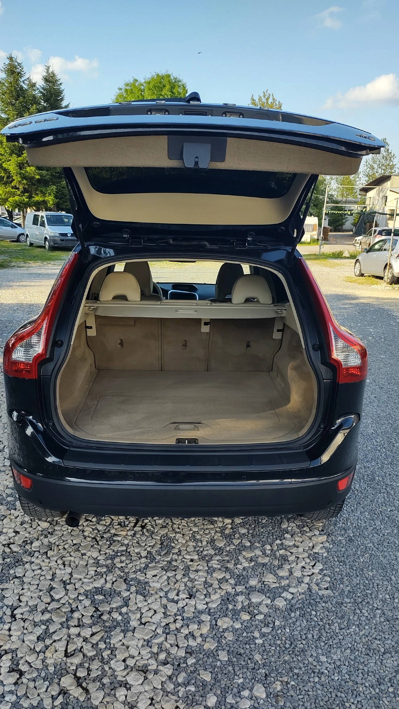 Volvo XC60 125000km/EXCLUSIVE/AWD/185кс, снимка 15 - Автомобили и джипове - 54515148