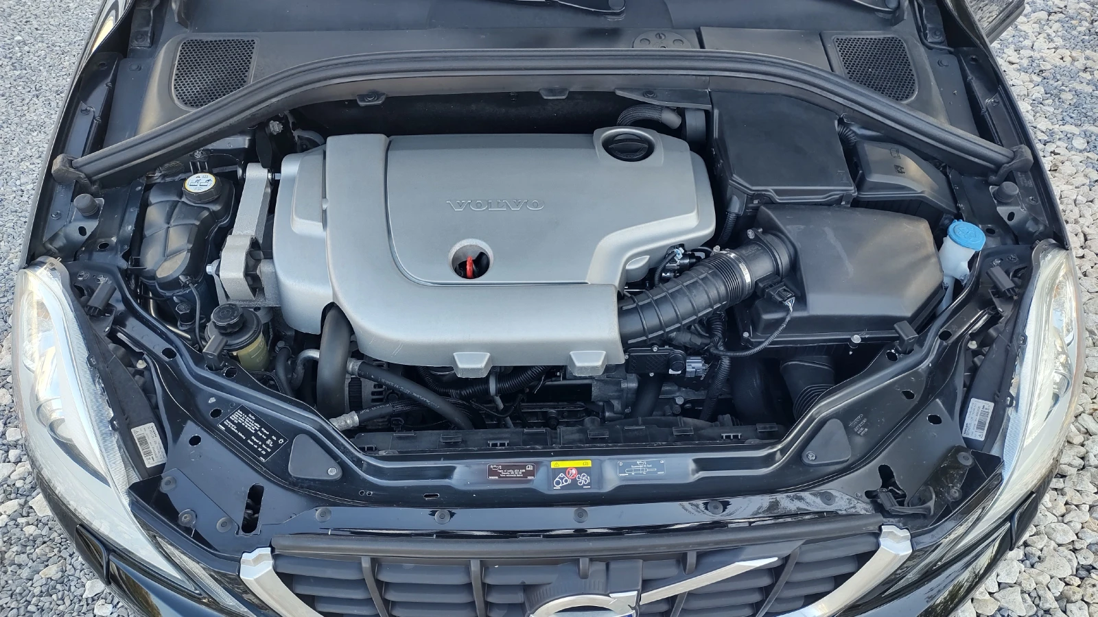 Volvo XC60 125000km/EXCLUSIVE/AWD/185кс, снимка 16 - Автомобили и джипове - 54515148