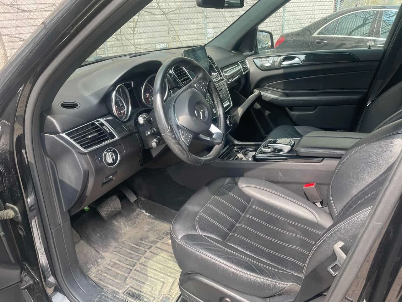 Mercedes-Benz GLE 350d  CARFAX, снимка 15 - Автомобили и джипове - 54663271