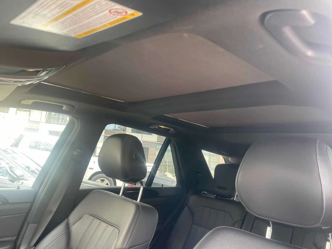 Mercedes-Benz GLE 350d  CARFAX, снимка 11 - Автомобили и джипове - 54663271