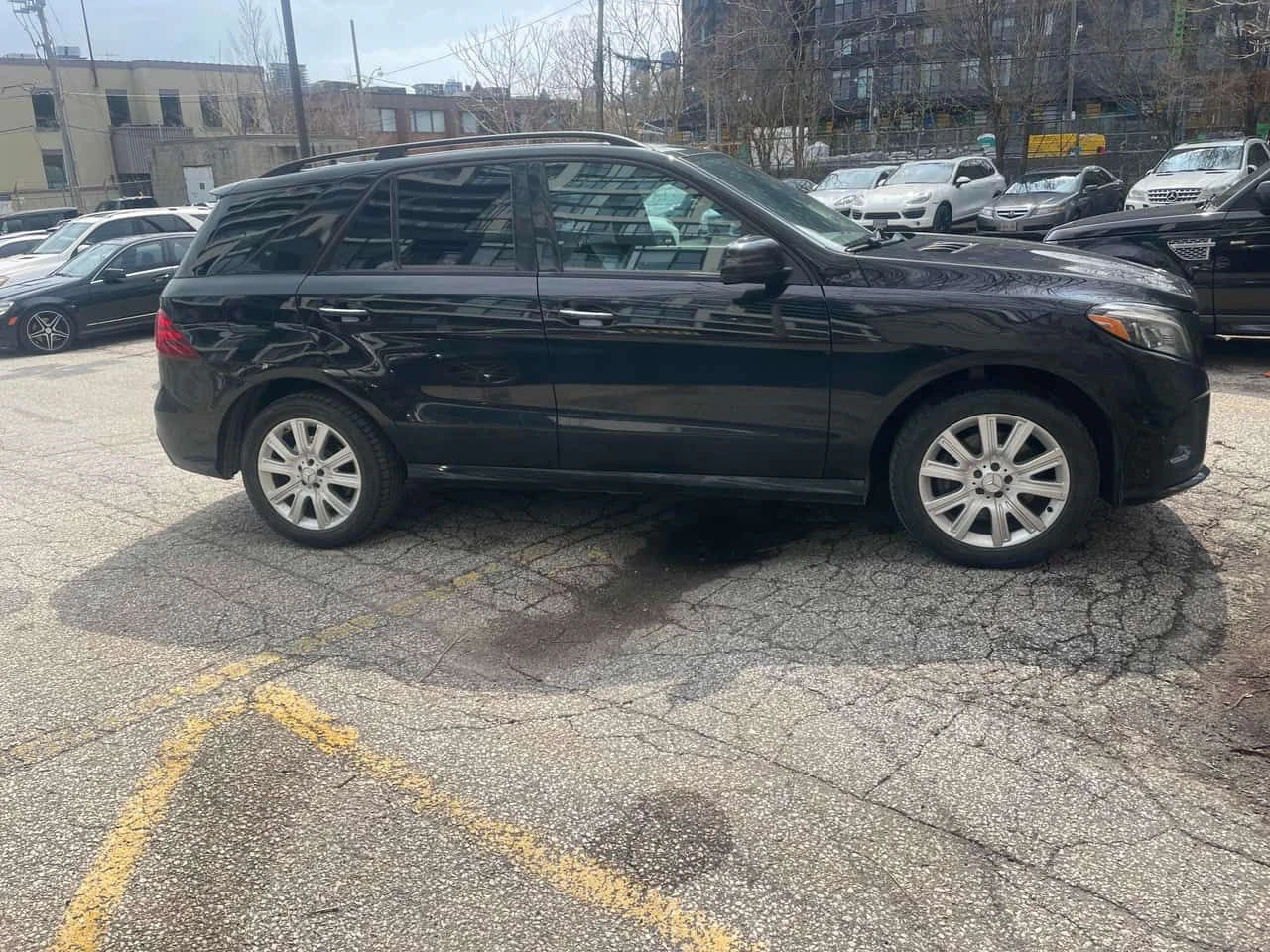 Mercedes-Benz GLE 350d  CARFAX, снимка 13 - Автомобили и джипове - 54663271