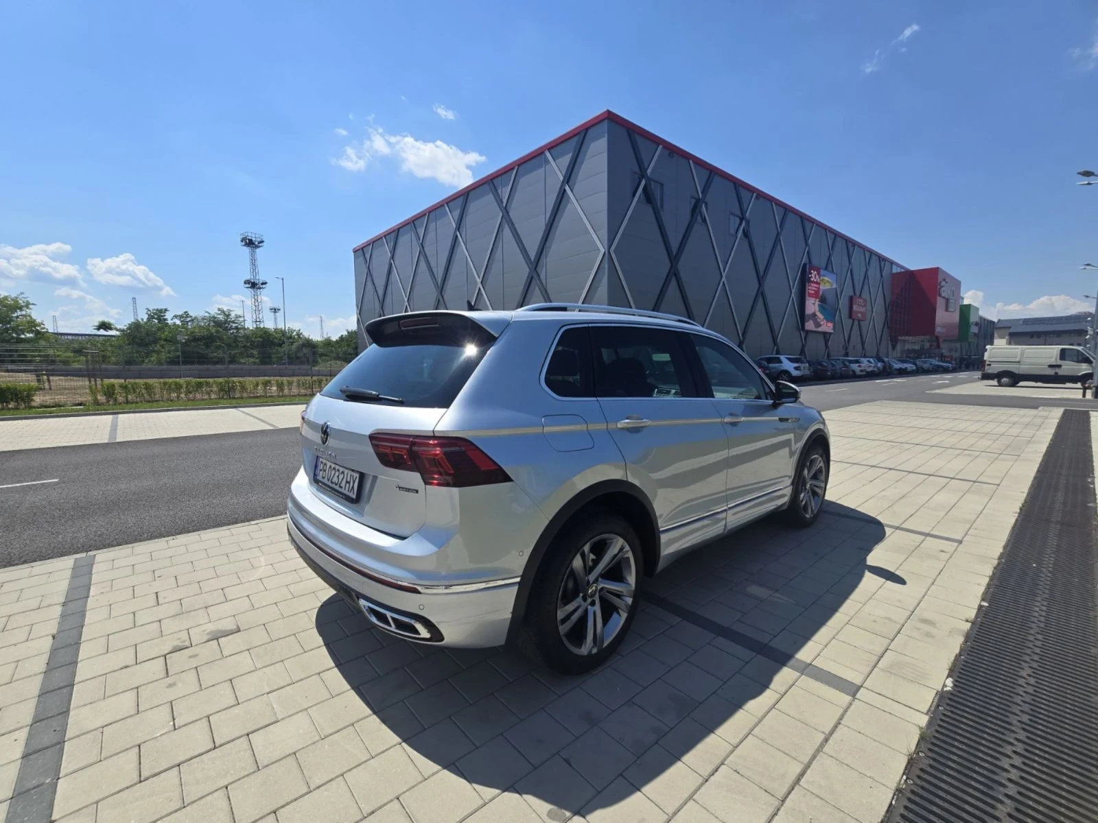 VW Tiguan R line , снимка 7 - Автомобили и джипове - 54703734