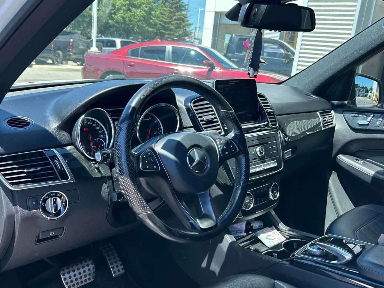 Mercedes-Benz GLE 43 AMG 4MATIC| 360| HARMAN/KARDON| PANORAMA| , снимка 5 - Автомобили и джипове - 54824841