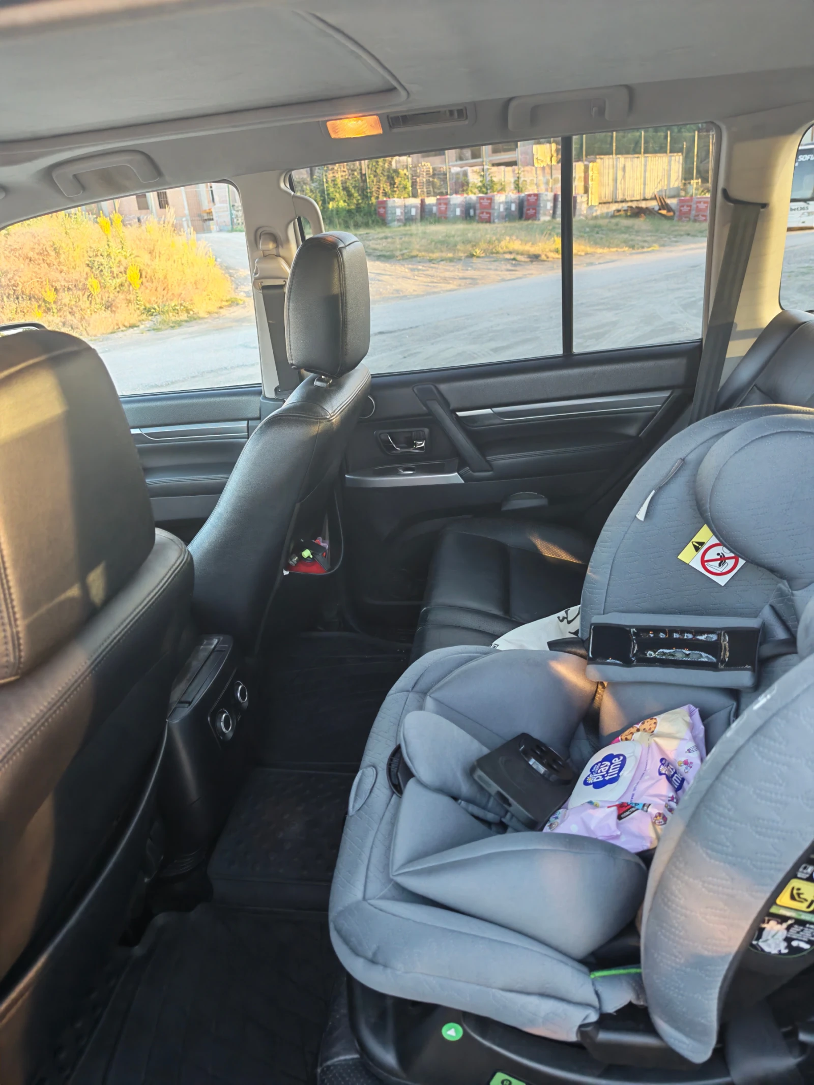Mitsubishi Pajero, снимка 5 - Автомобили и джипове - 55105633