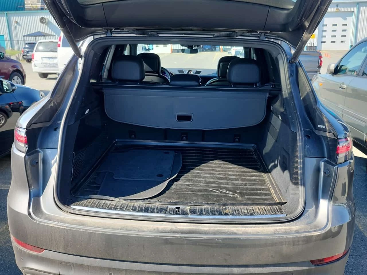 Porsche Cayenne AWD/CARFAX/ОБДУХ/ПАНО/ПОДГРЕВ/, снимка 14 - Автомобили и джипове - 55590716
