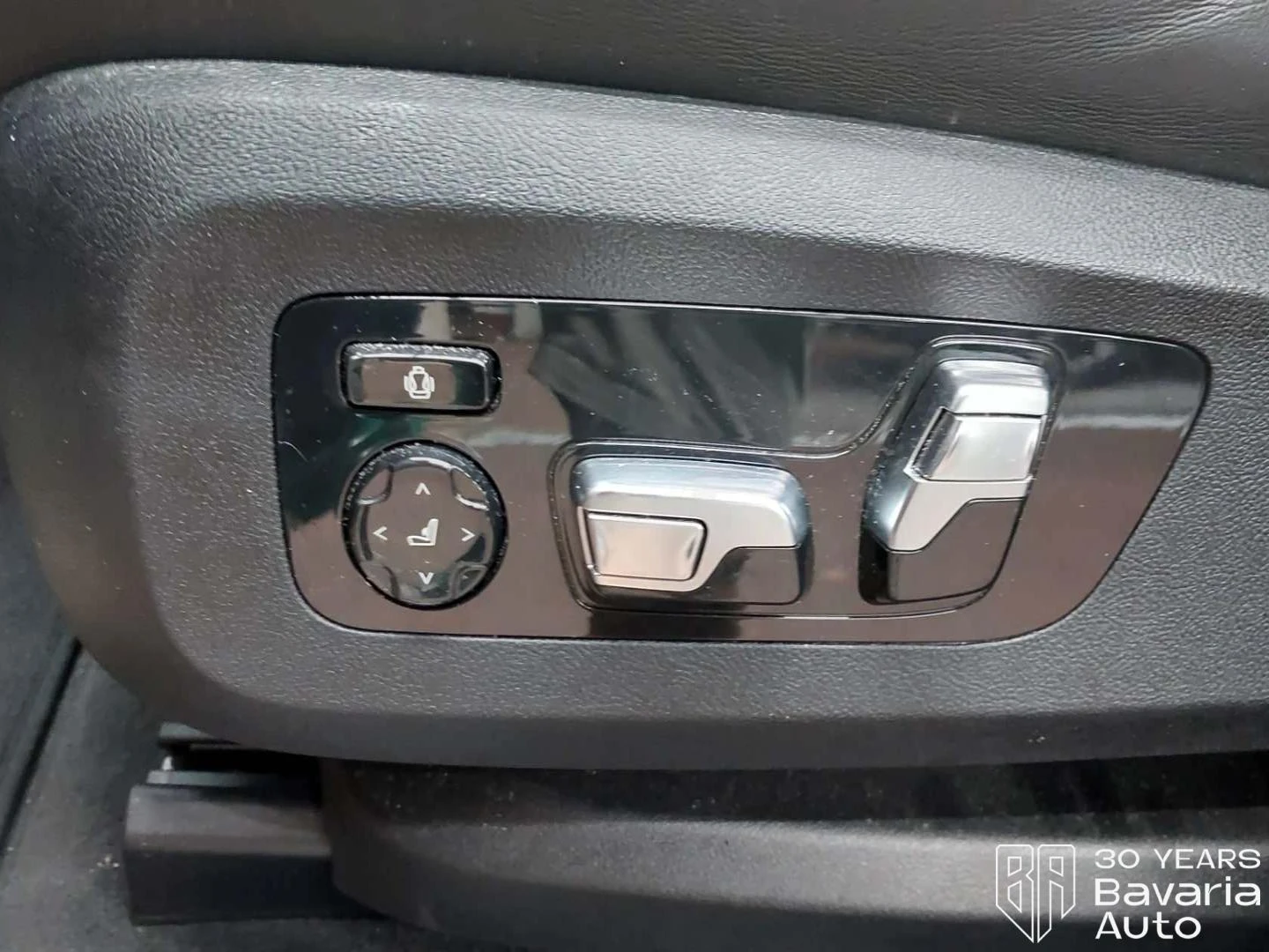 BMW X6 M60i xDrive Sportautomatic, снимка 14 - Автомобили и джипове - 55632517