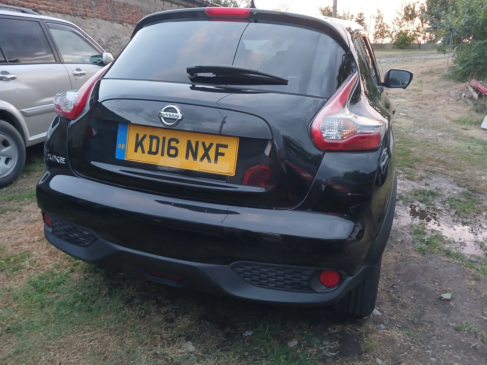 Nissan Juke 1.6i TEKNA -AUTOMAT, снимка 4 - Автомобили и джипове - 55711814