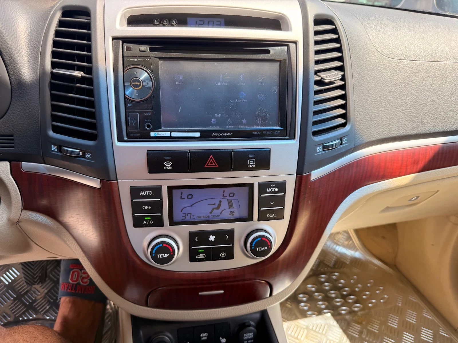 Hyundai Santa fe 2, 2 CRDI 4x4 216000 km ИТАЛИЯ, снимка 7 - Автомобили и джипове - 55834043