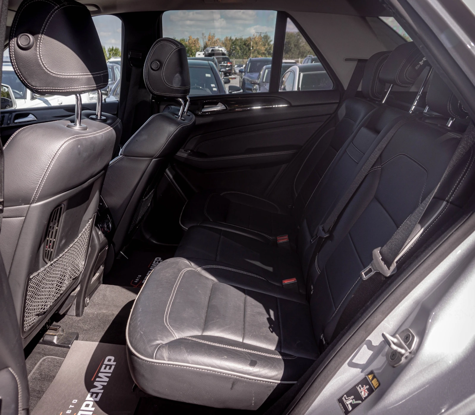 Mercedes-Benz ML 350 CDI-BlueTEC-4MATIC-ПЕРФЕКТЕН!, снимка 11 - Автомобили и джипове - 56068668