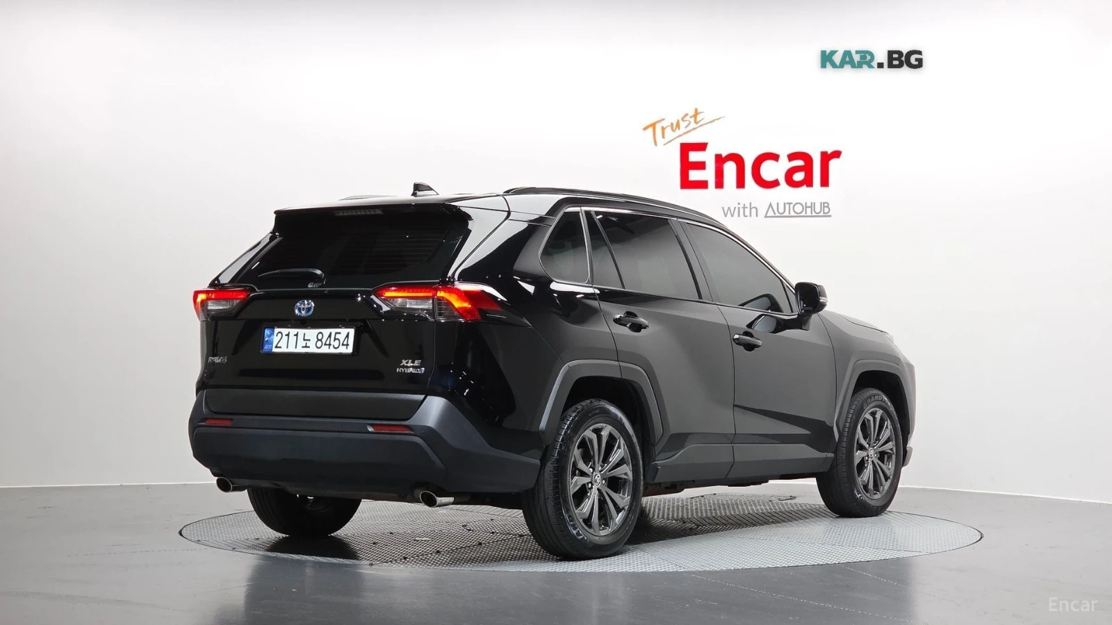 Toyota Rav4 XLE* DIGITAL* КАМЕРА* ПОДГРЕВ* ПАНО, снимка 2 - Автомобили и джипове - 56203527