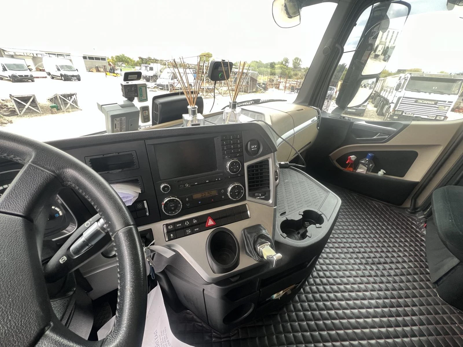 Mercedes-Benz Actros 1845 | Mobile.bg   12