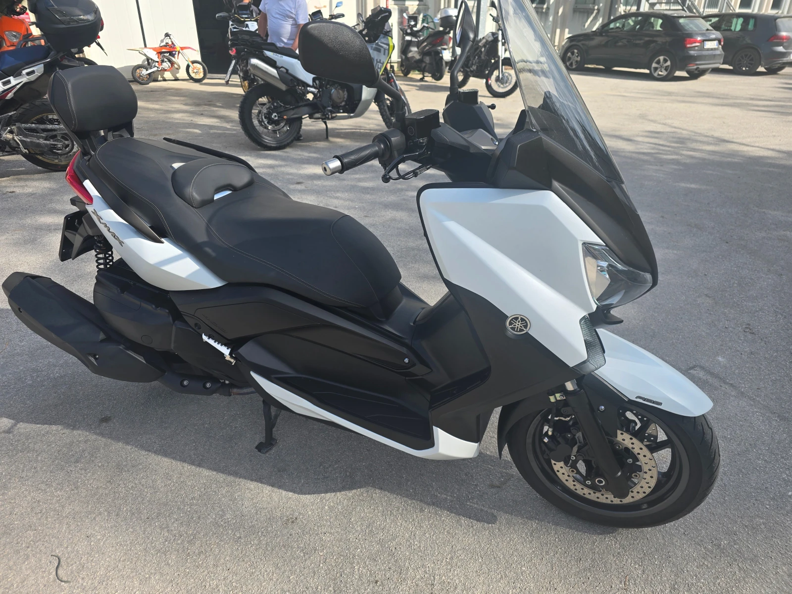 Yamaha X-max 400 ABS 17000km!!!!, снимка 2 - Мотоциклети и мототехника - 54385211