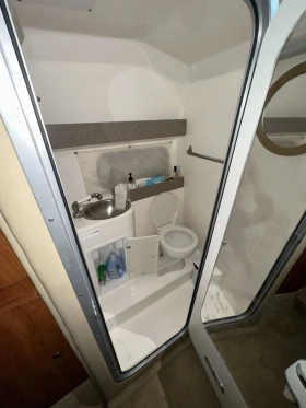 Моторна яхта Rinker 270 Fiesta vee, снимка 8