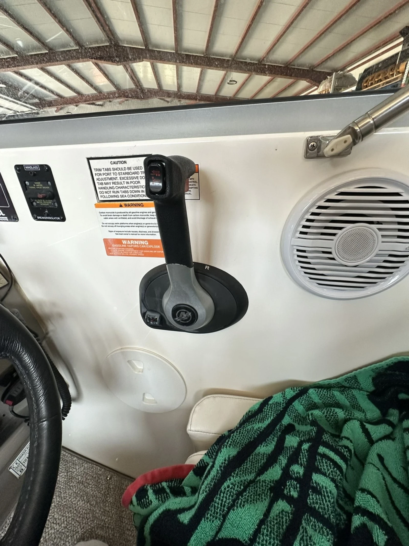   Rinker 270 Fiesta vee | Mobile.bg   15