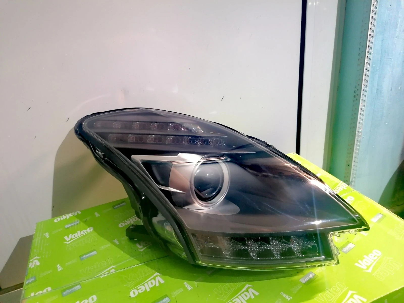    Mercedes SLS AMG 63 W197 /   197 Valeo Bi-Xenon LED.  | Mobile.bg   2