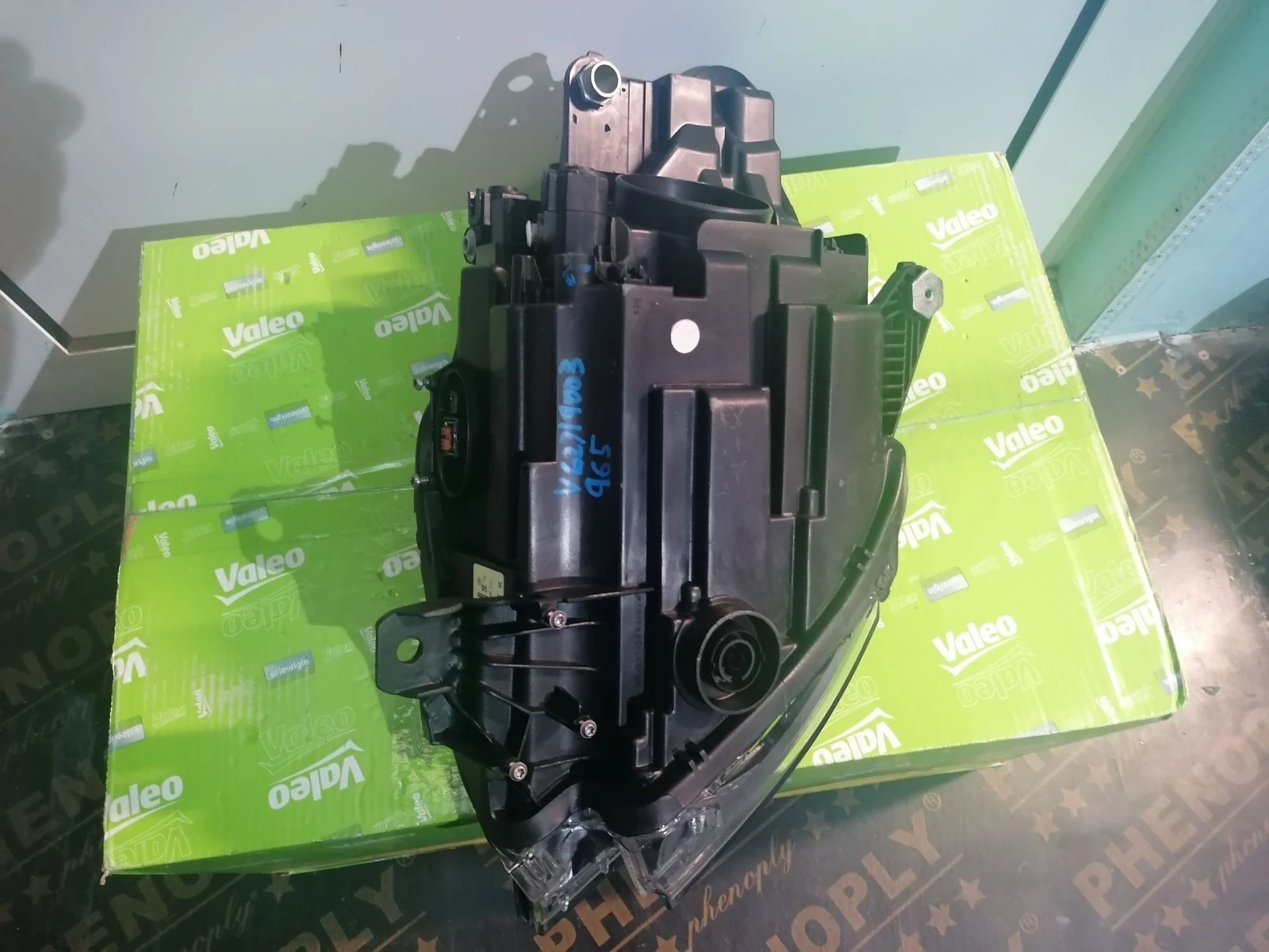    Mercedes SLS AMG 63 W197 /   197 Valeo Bi-Xenon LED.  | Mobile.bg   6