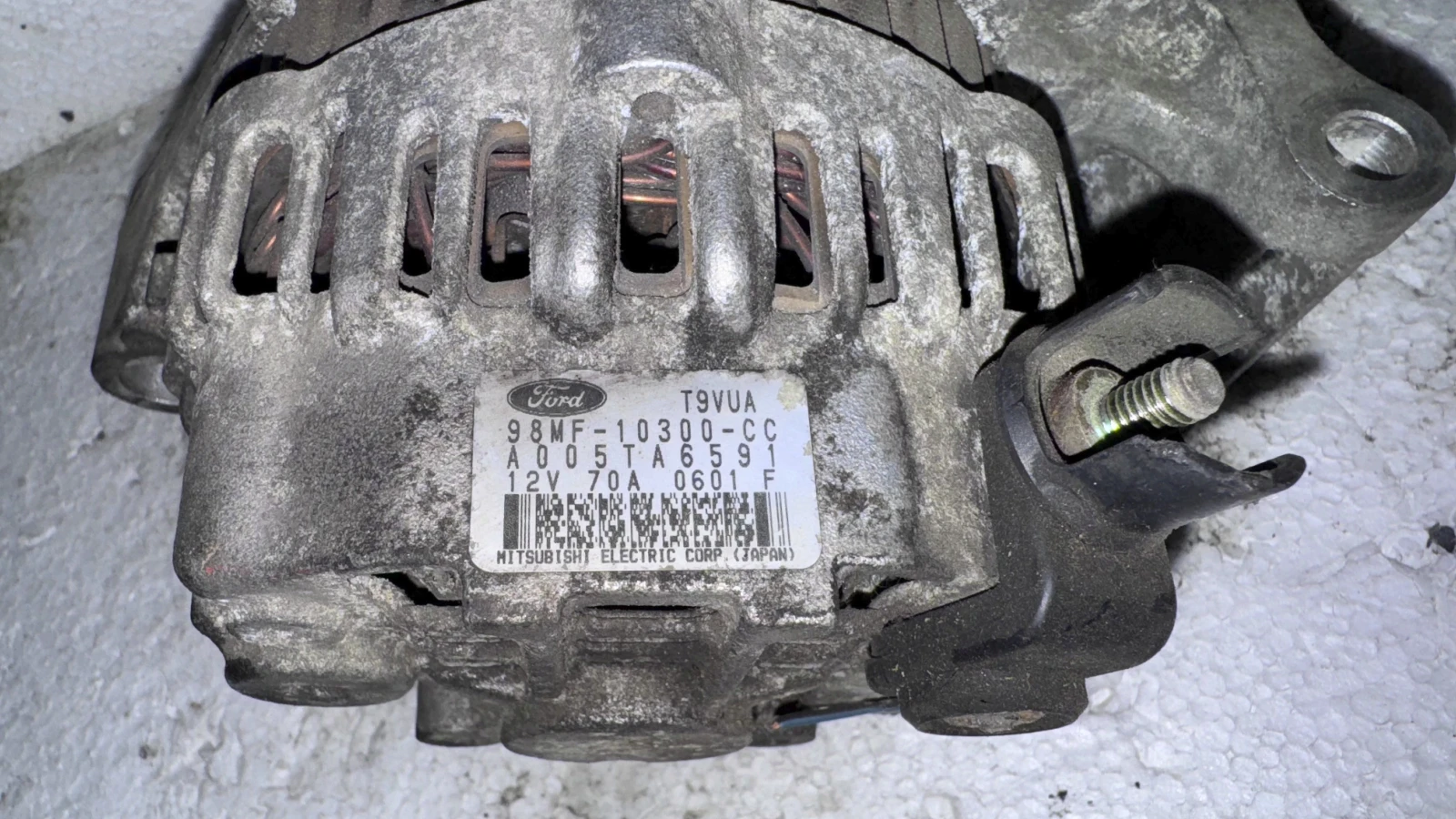   Ford Fiesta 2000 - T9VUA / 98MF-10300-CC | Mobile.bg   2