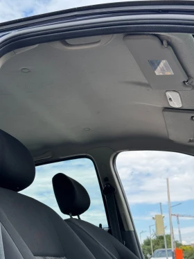 Dacia Sandero 1.2i 75кс, снимка 10