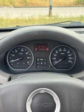 Dacia Sandero 1.2i 75кс, снимка 11